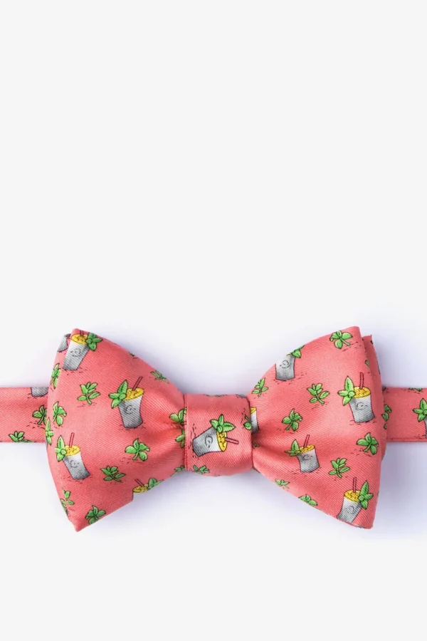 Snazzy Mint Condition Coral Bow Tie